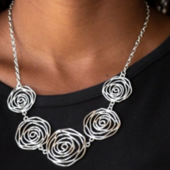 Silvertone Rosette Necklace Earring Bracelet Set - Picture 2 of 6